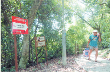 赤徑無(wú)車路走剩4戶人家