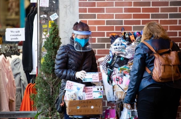 美國(guó)單日新增新冠病例升至兩個(gè)月新高