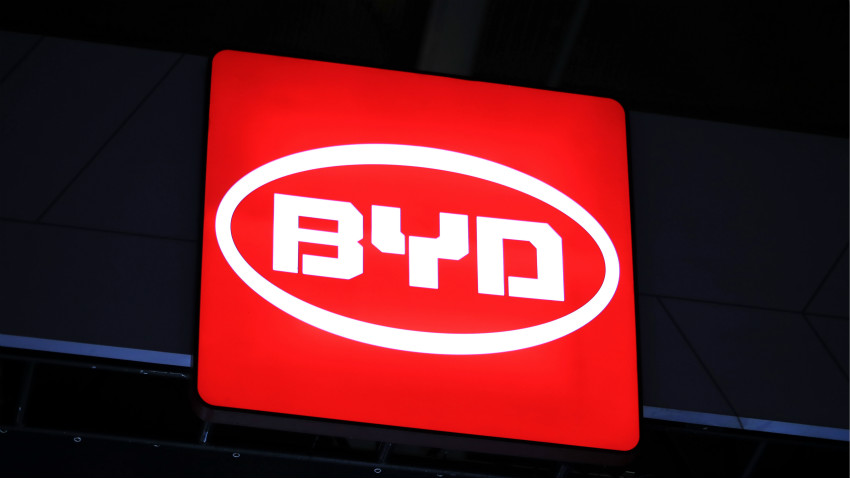 比亞迪兩公司發(fā)盈喜