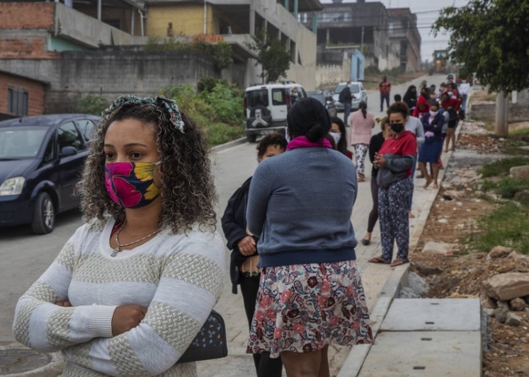 巴西新冠確診病例累計超516萬例 又一內(nèi)閣部長確診