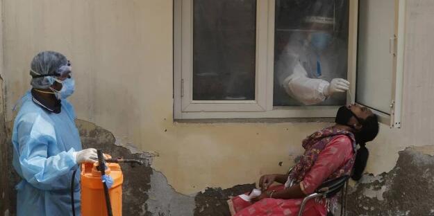 印媒稱印度新冠疫情峰值已過 最終感染人數(shù)不會超過1060萬