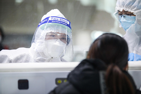 青島：全力以赴救治患者 鞏固疫情處置成果