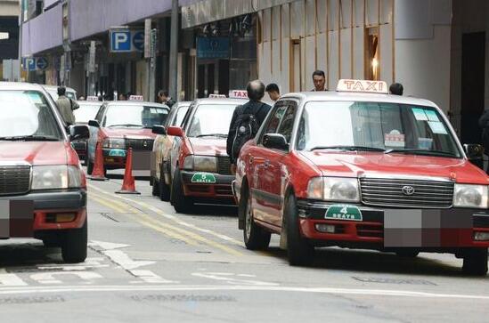 的士業(yè)團體斥保費年年加價 促港府介入處理