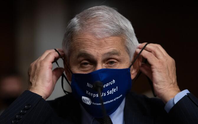 福奇：為了更好地重啟經(jīng)濟 應(yīng)強制戴口罩