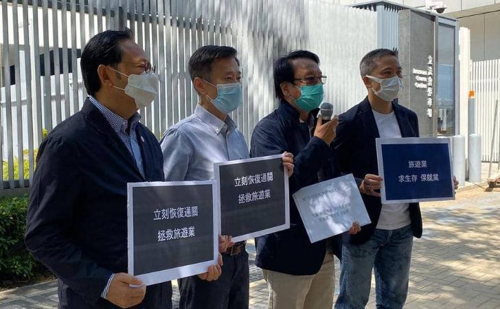旅遊業(yè)界慢駛請願 促政府盡快恢復(fù)通關(guān)