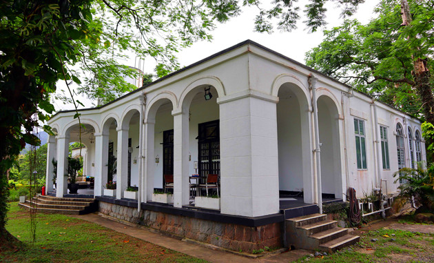 大埔瞭望臺(tái)俯瞰吐露港