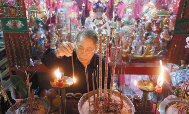 靈媒黃勝與蝦姑濟(jì)世傳奇