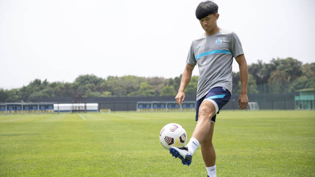 【擁抱大灣區(qū)】「港腳」陳俊樂(lè)：北上踢中超，走向更大舞臺(tái)