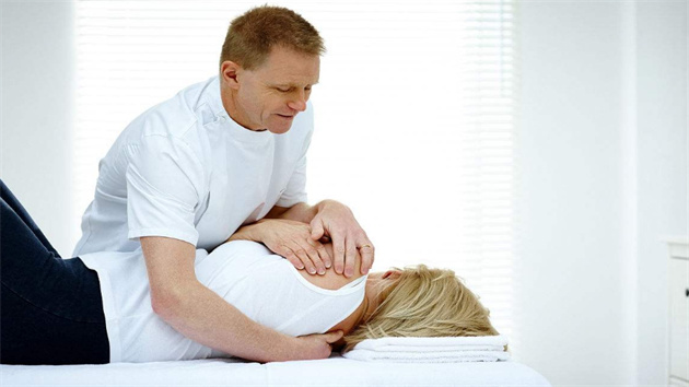 【康養(yǎng)中國】 瘦臉、增高、治頸椎一「掰」就靈？不當(dāng)正骨後果很嚴(yán)重