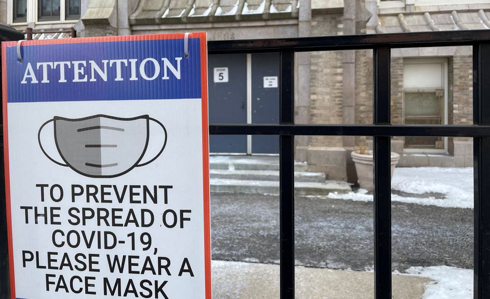 芝加哥公立學(xué)校教師罷工 要求更嚴(yán)格的防疫措施