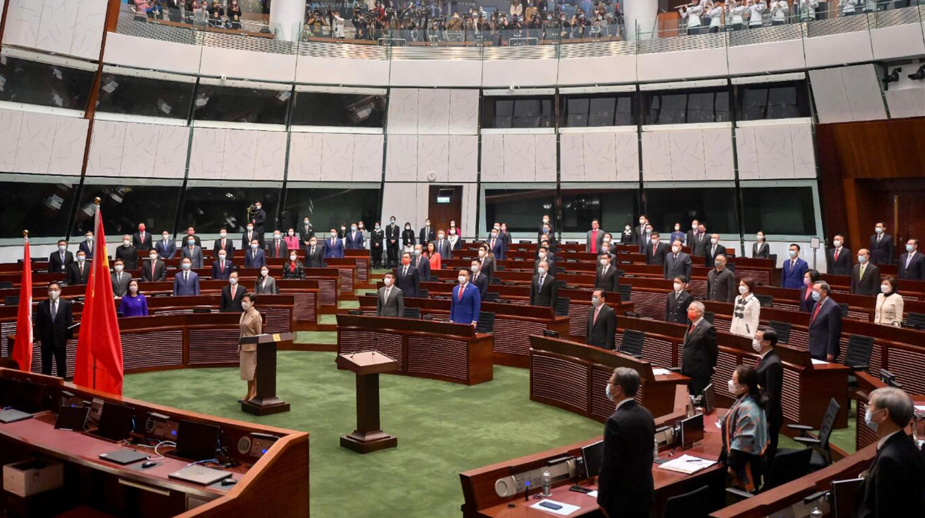 【商報(bào)時(shí)評(píng)】議會(huì)新文化 香港新氣象