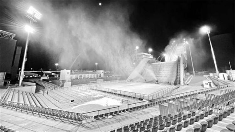 首鋼滑雪大跳臺(tái)賽道塑形基本完成