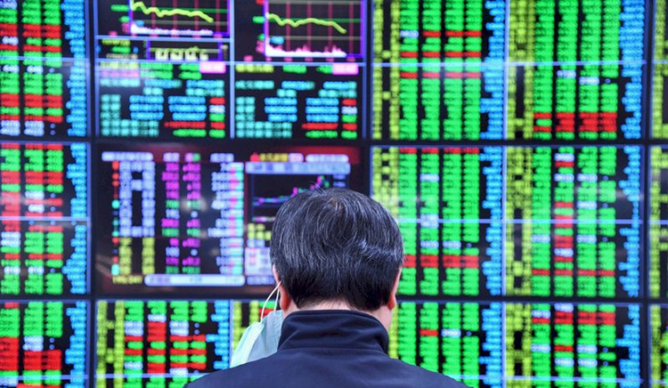 臺(tái)股近期料高檔震蕩 友達(dá)、群創(chuàng)今開(kāi)高走高