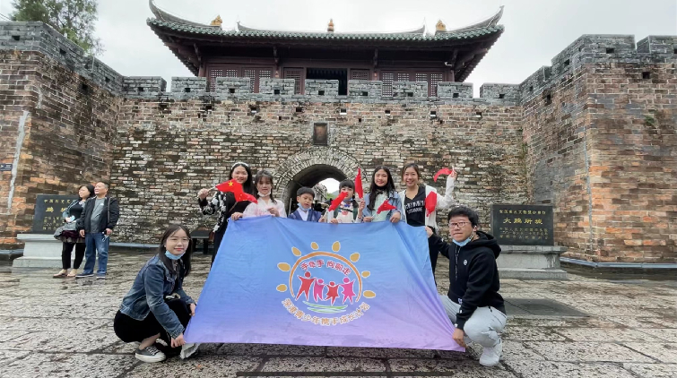 【擁抱大灣區(qū)】迎香港回歸25周年 深港青少年攜手尋「鵬城之根」