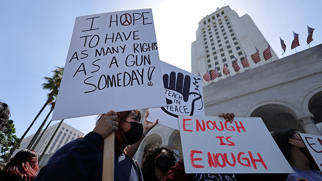 【商報(bào)圖說(shuō)】「與槍支共存」兼「與槍殺共存」？