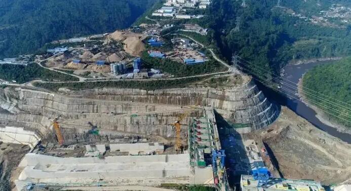 中巴經(jīng)濟(jì)走廊首個(gè)水電投資項(xiàng)目全面投入商業(yè)運(yùn)營