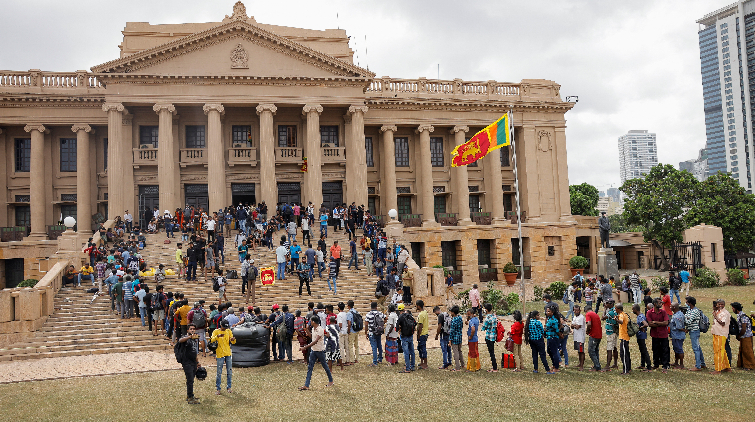 斯里蘭卡局勢回復(fù)平靜 國會議長擔任臨時總統(tǒng) 