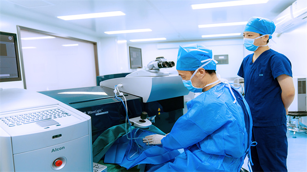 珠?！钢袊?guó)好醫(yī)生」侯光輝首擔(dān)民營(yíng)醫(yī)院院長(zhǎng)