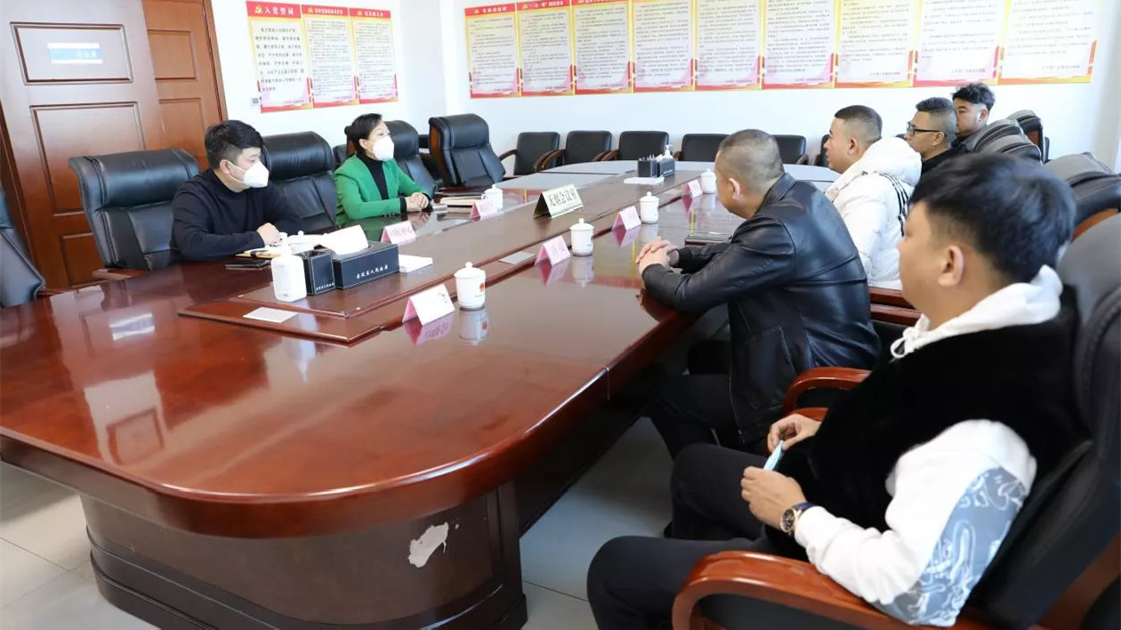 多家網(wǎng)媒大咖齊聚營口網(wǎng)紅小鎮(zhèn)  共話未來 共謀發(fā)展