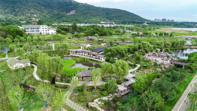 安徽巢湖經(jīng)開(kāi)區(qū)執(zhí)「三筆」繪就山水底色