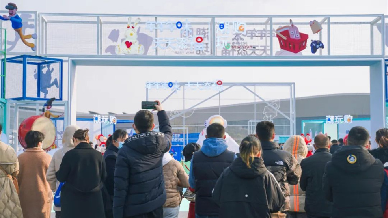 200+美食  四川天府新區(qū)興隆湖美食節(jié)開(kāi)街啦！