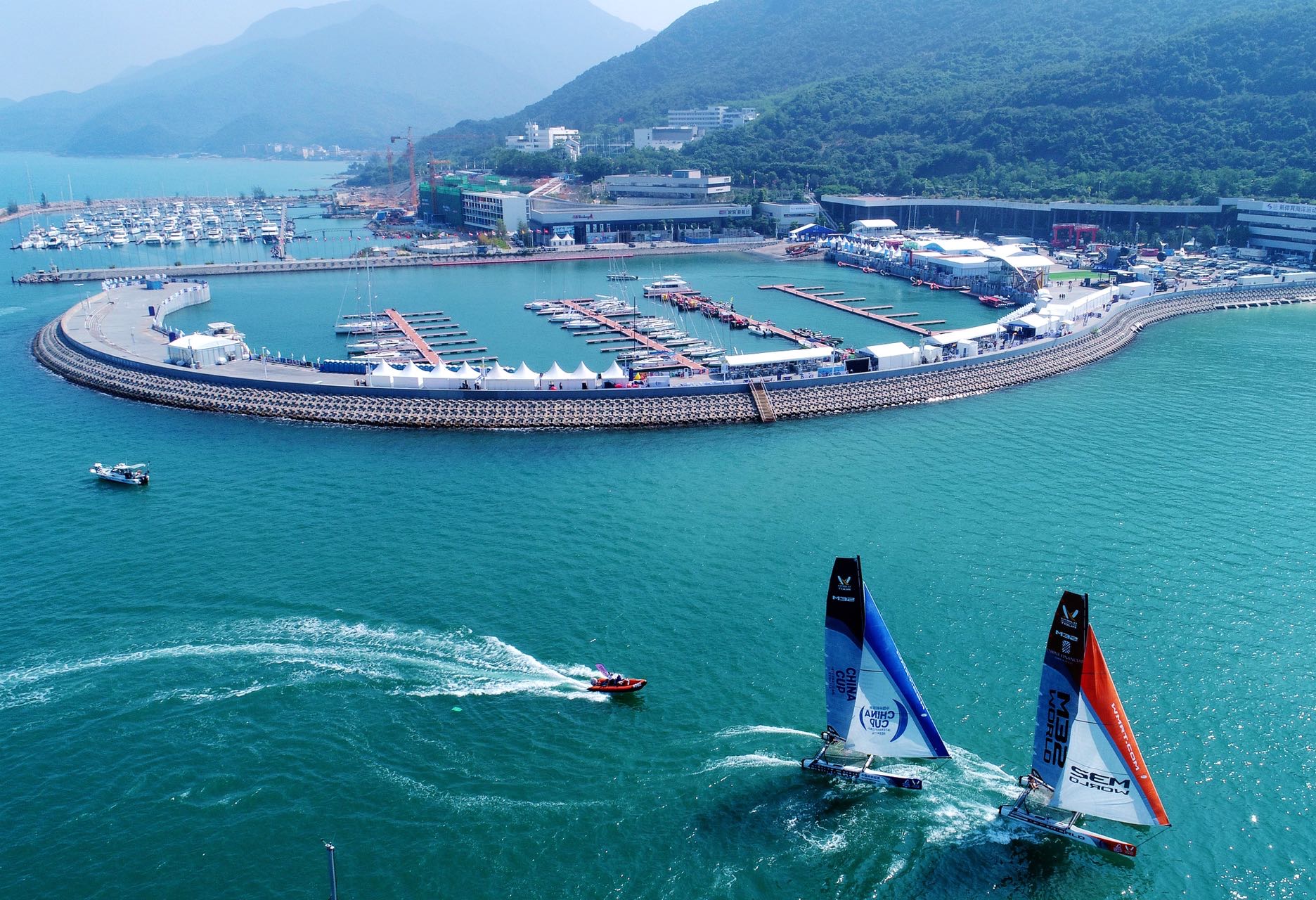 深圳南澳召開建設(shè)一流帆船帆板運動示範(fàn)基地座談會