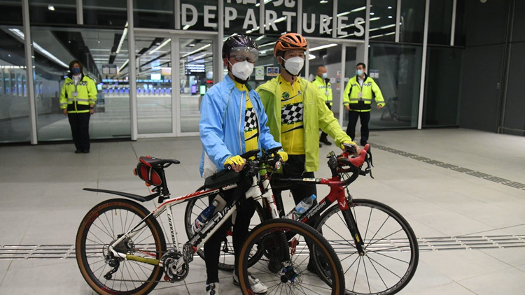 有片丨單車友探路蓮塘/香園圍過關(guān) 心情興奮