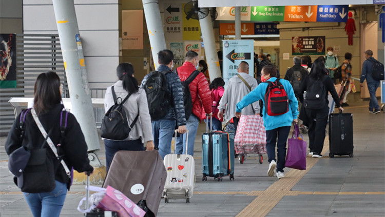 直擊深港全面通關(guān) 兩地經(jīng)濟(jì)注入新活力