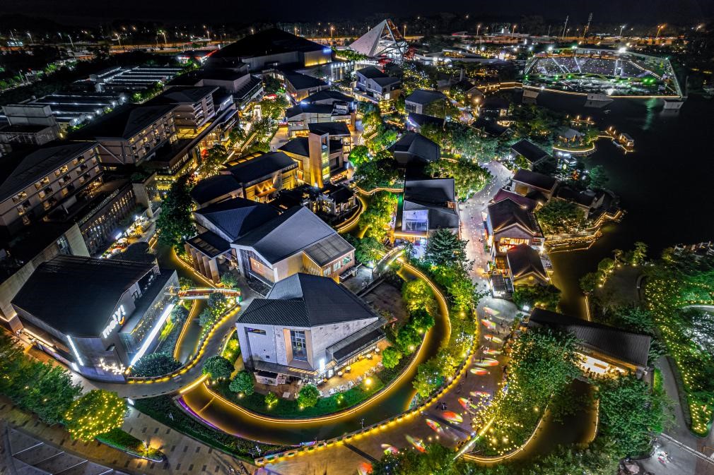 連獲深圳光影藝術(shù)季大獎(jiǎng) 歡樂海岸打好夜經(jīng)濟(jì)活力牌