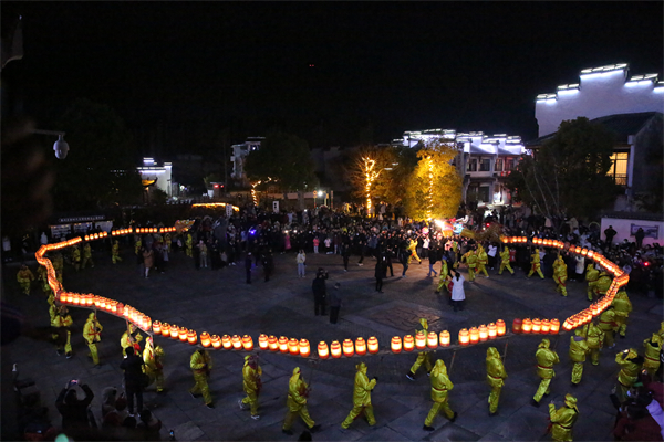 特色活動(dòng)創(chuàng)熱度 皖徽州區(qū)春季游活力旺