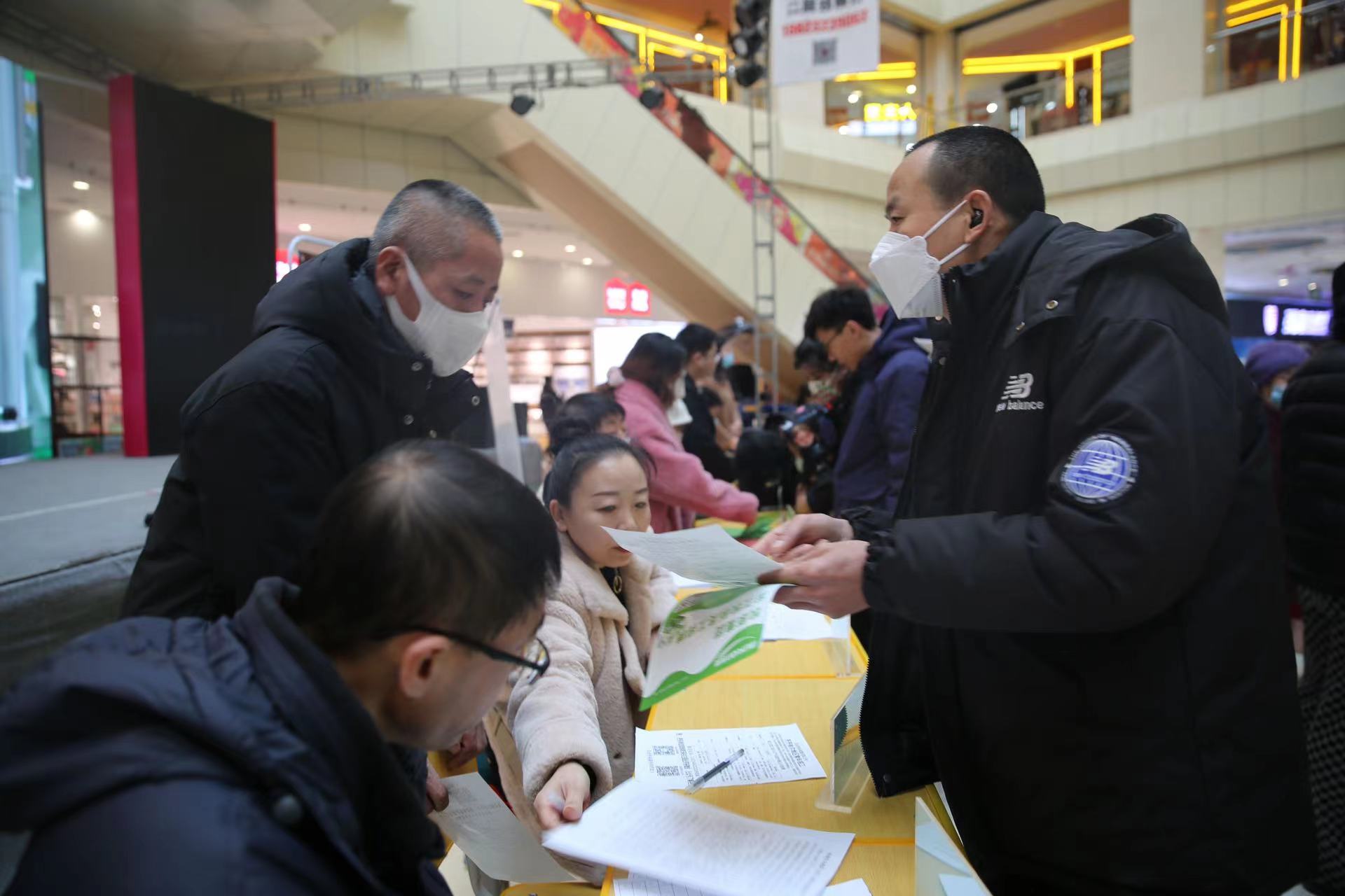 黑龍江龍江縣：多部門聯(lián)動開展線上線下聯(lián)合招聘會 提供2300餘個崗位