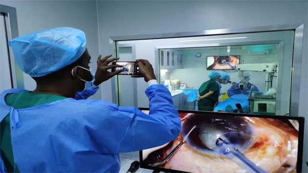 山西援吉布提醫(yī)療隊(duì)：接診首日完成白內(nèi)障手術(shù)20臺