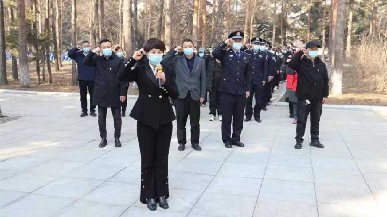 哈市香坊區(qū)健康路街道開展清明祭掃活動