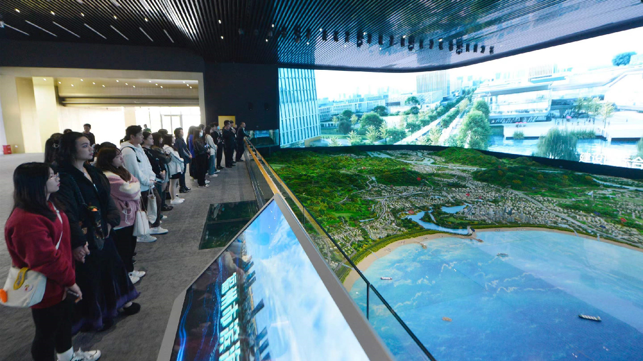  「數(shù)字時(shí)代·青年力量」福州舉辦在榕港澳大學(xué)生新區(qū)行活動(dòng)