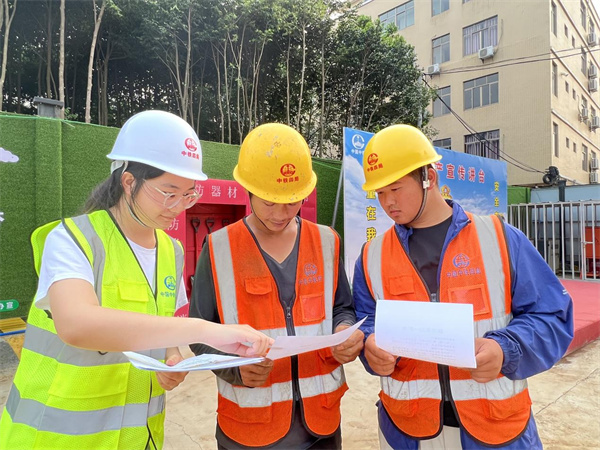 爭做文明人 添彩消博會(huì)