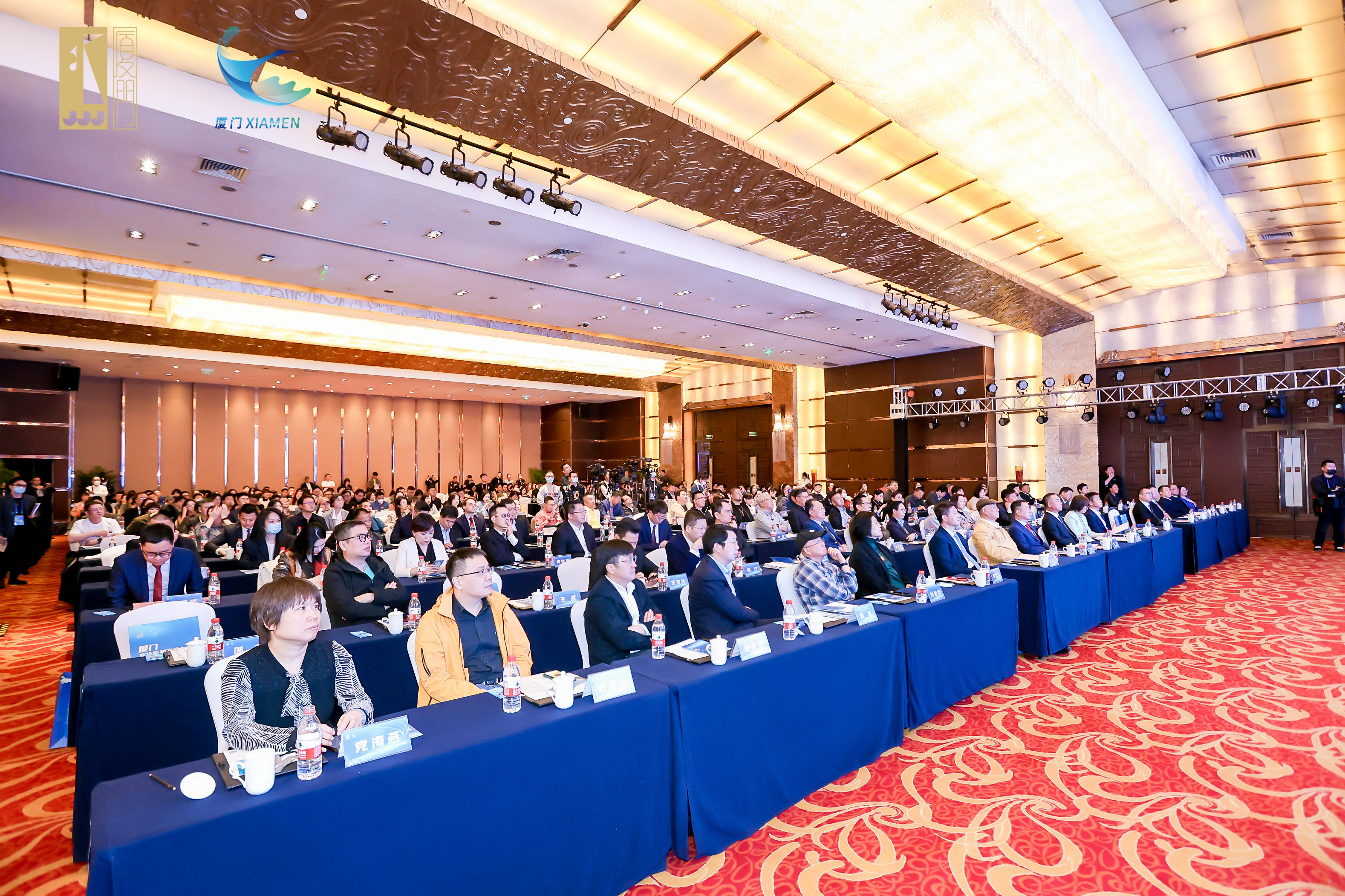 中國(guó)金雞百花電影節(jié)暨中國(guó)電影金雞獎(jiǎng)?lì)C獎(jiǎng)典禮十年長(zhǎng)期在廈門(mén)舉辦