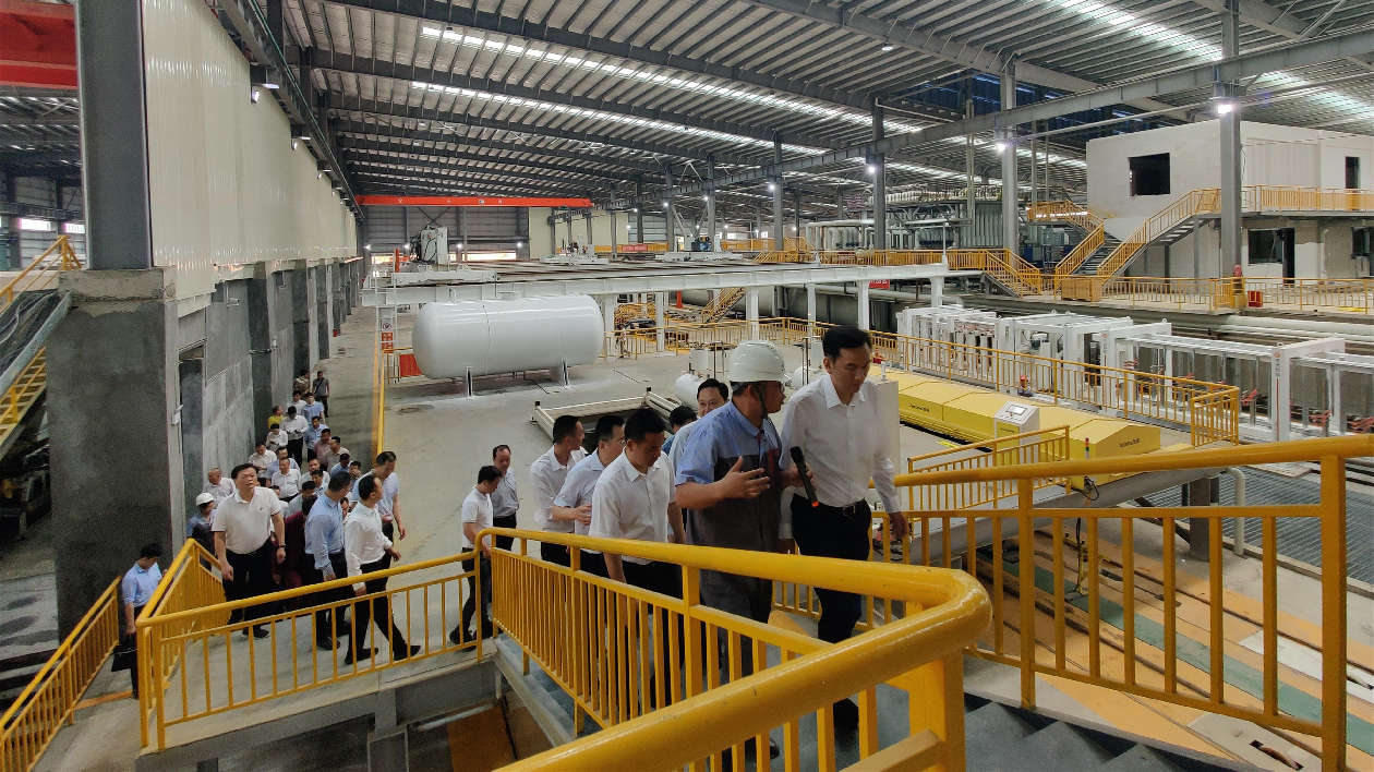 惠來縣舉行製造業(yè)項目動工（投產(chǎn)）暨海洋牧場示範(fàn)項目建設(shè)啟動儀式