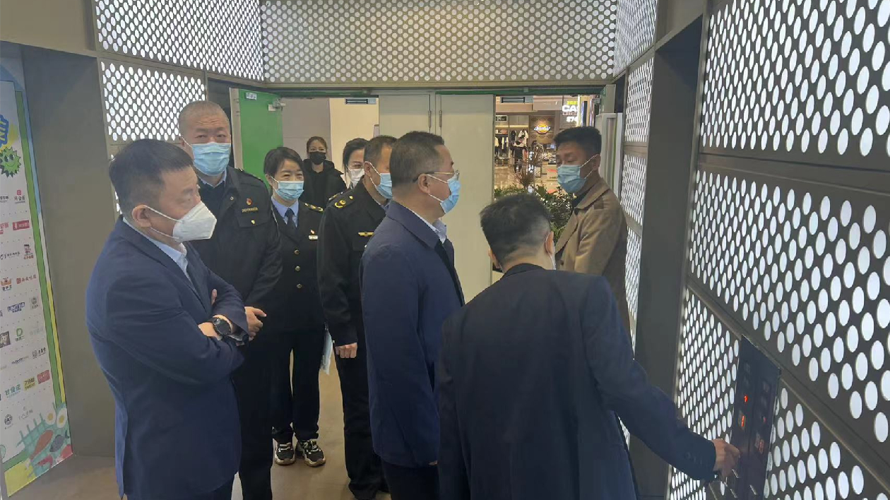 哈市香坊區(qū)市場監(jiān)督管理局開展「五一」節(jié)日特種設(shè)備安全隱患排查治理工作