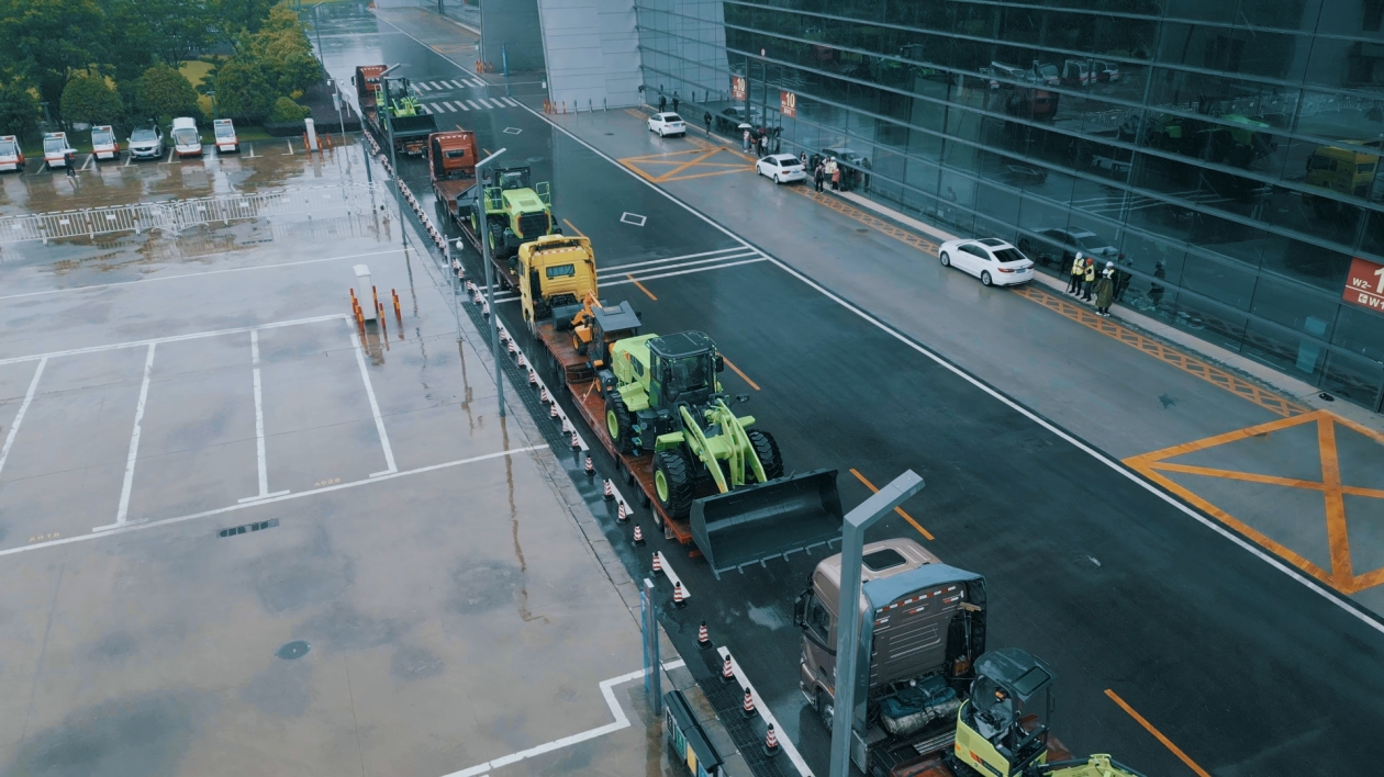 柳工攜10餘款電動明星產(chǎn)品布展第三屆長沙國際工程機械展