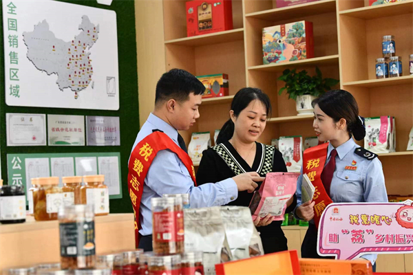 【看稅收·走基層 系列報(bào)道之二】廣東：稅惠送暖粵西特色農(nóng)業(yè) 助力鄉(xiāng)村振興