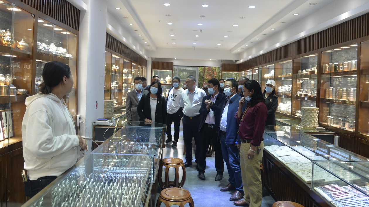 麗江市古城區(qū)鶴慶商會(huì)：匠心十載  同心築夢(mèng)