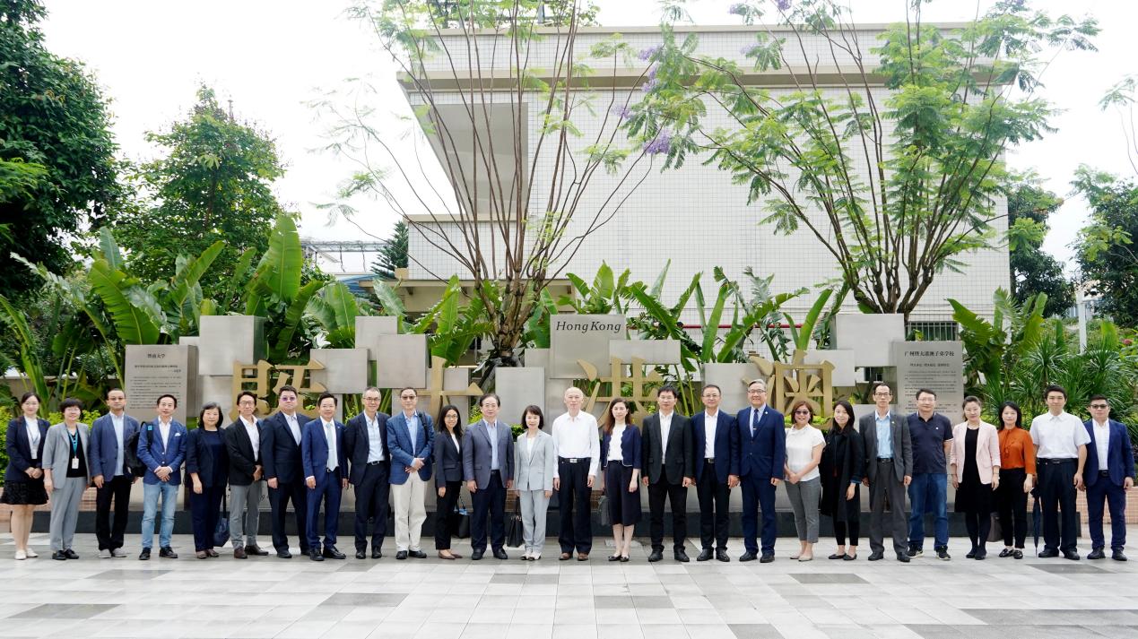 粵港教育部門赴廣州暨大港澳子弟學(xué)校調(diào)研香港DSE課程落實情況