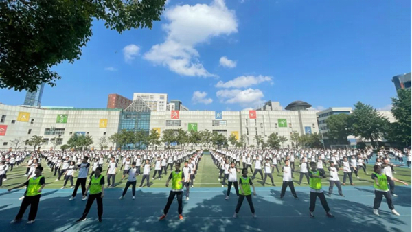 長郡學(xué)霸的「秘密」：學(xué)海無涯樂為舟 成長狂歡兩不誤