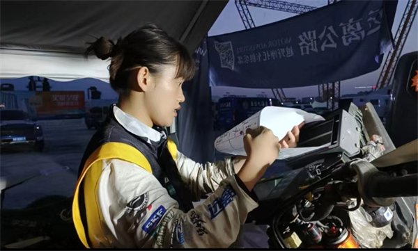 2023環(huán)塔SS2摩托車組 賽道灰塵迷濛考驗