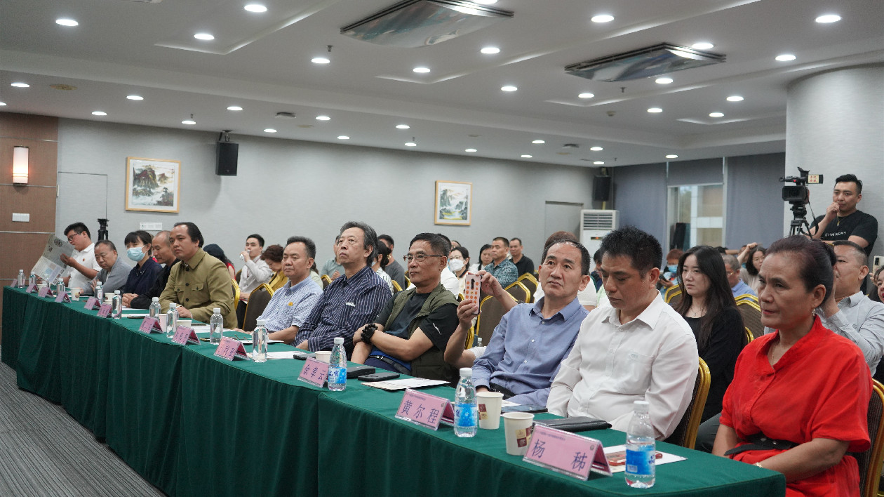 【醫(yī)耀華夏】2023中國國際中醫(yī)藥健康服務(wù)博覽會(huì)暨「醫(yī)耀華夏——鄉(xiāng)村振興與道地藥材百家縣長論壇」將於6月8日在深舉辦