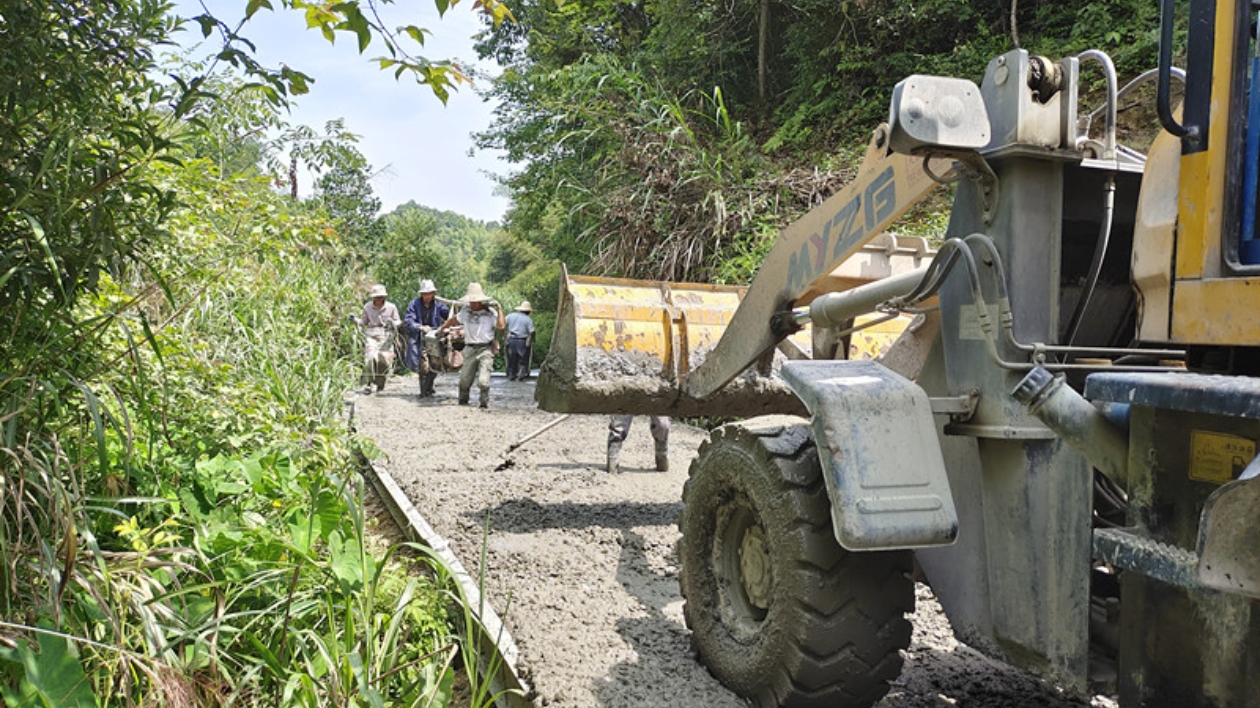 皖黟縣漁亭鎮(zhèn)：幸福路直抵民心