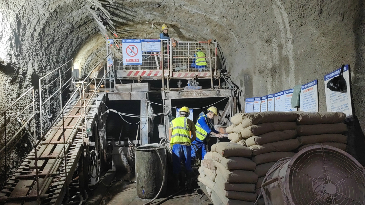 廣州地鐵十三號(hào)線二期完成新節(jié)點(diǎn)