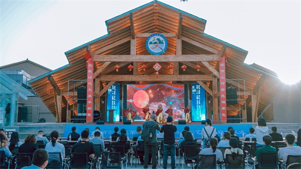 甘肅榆中星空花海光影藝術(shù)節(jié)夢(mèng)幻啟動(dòng)