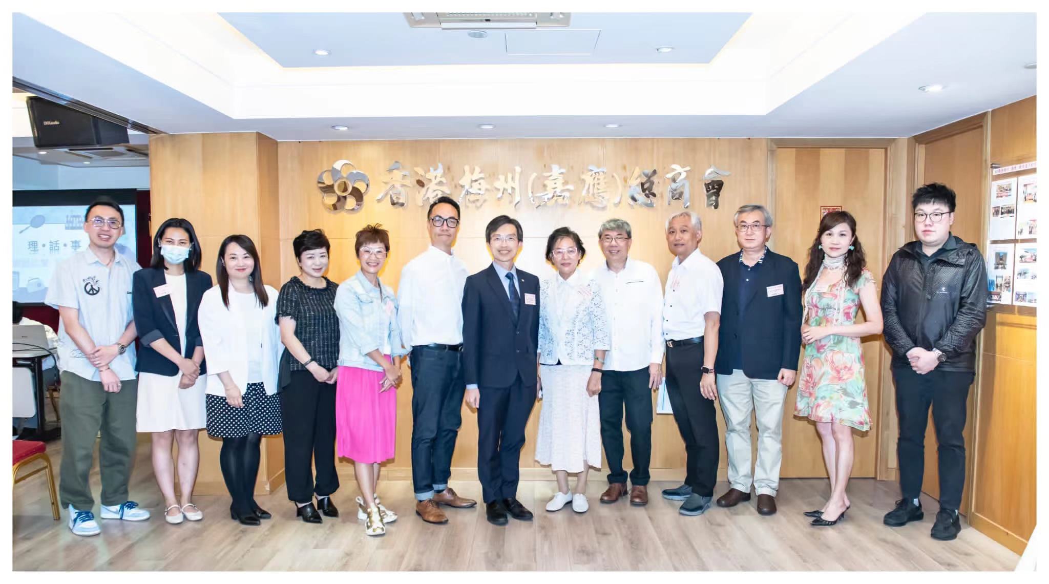 離島區(qū)校長會(huì)辦中學(xué)及高小「理?話?是」比賽