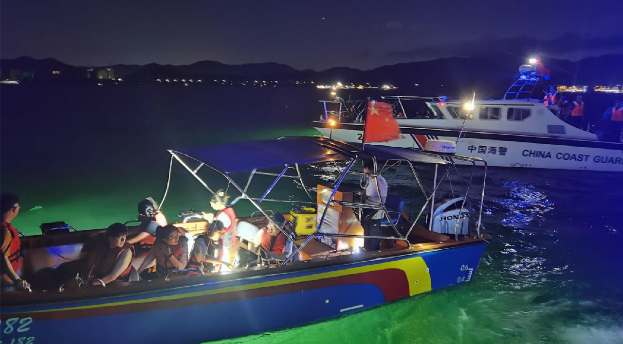 深圳南澳開(kāi)展暑期休閒船舶聯(lián)合執(zhí)法行動(dòng)